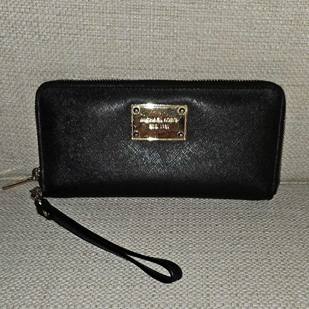 Michael Kors Black Wristlet with Gold Plate